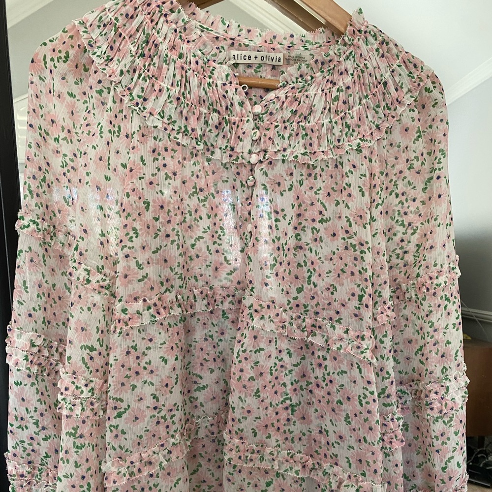 Alice & Olivia spring/summer blouse